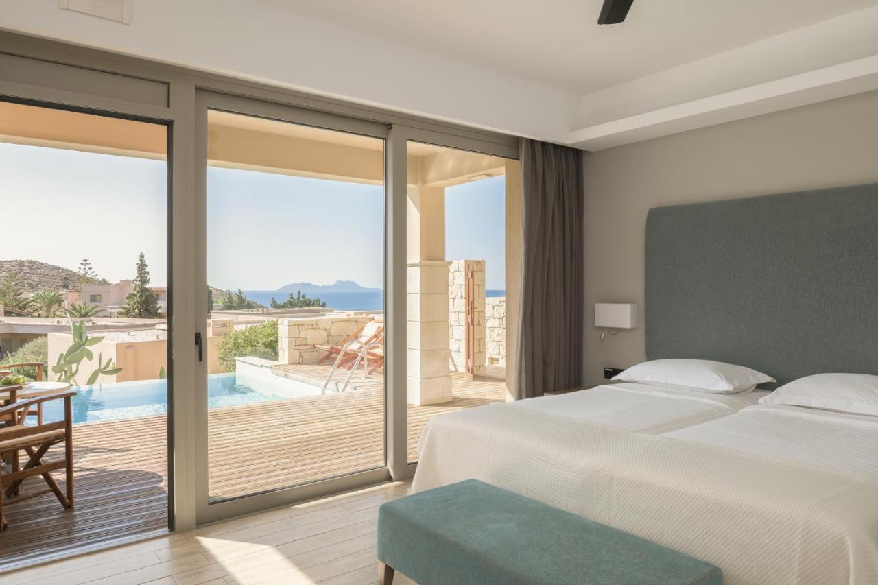 Junior Suite Sea View Private Pool min Age 14 Years Old,1378800443:JPEG